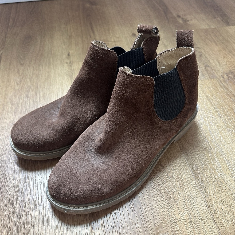 EMU Austraila Women's Chelsea Low Ankle Boots  Brown Suede Size 6